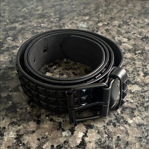 Black Adjustable Rubber Strap – Durable & Stylish
